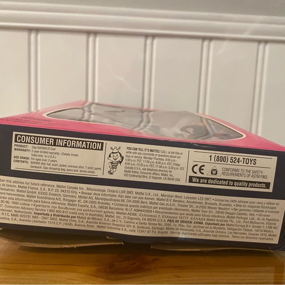 GAP Special Edition Barbie 1996 - Picture 8 of 8